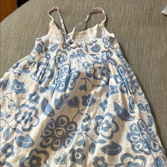 Floral Sundress with Blue and White Pattern - Picture 3 of 4